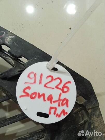 Решетка бампера передняя левая (Hyundai Sonata)