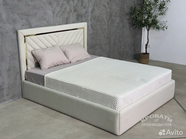 Кровать новая двуспальная дизайнерская с мягким изголовьем 200x200