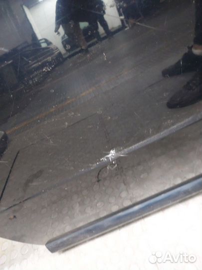 Дверь левая передняя Volvo V70, 2008