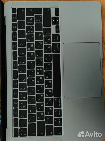 Apple macbook air 13 2020 i5 8/256gb