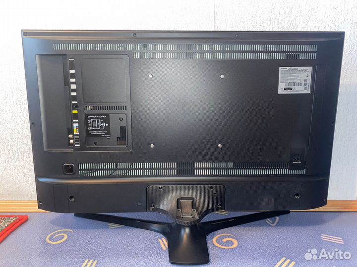 Телевизор samsung UE40KU6000U