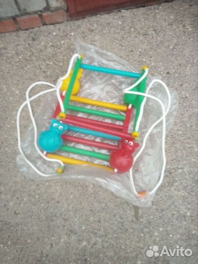 Качели детские, подвесные, пластмасса. Новые