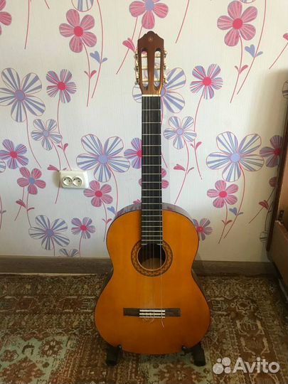 Классическая гитара yamaha c40