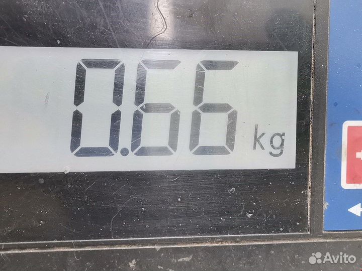 Решетка радиатора для Volkswagen Golf 4 1J0853653C