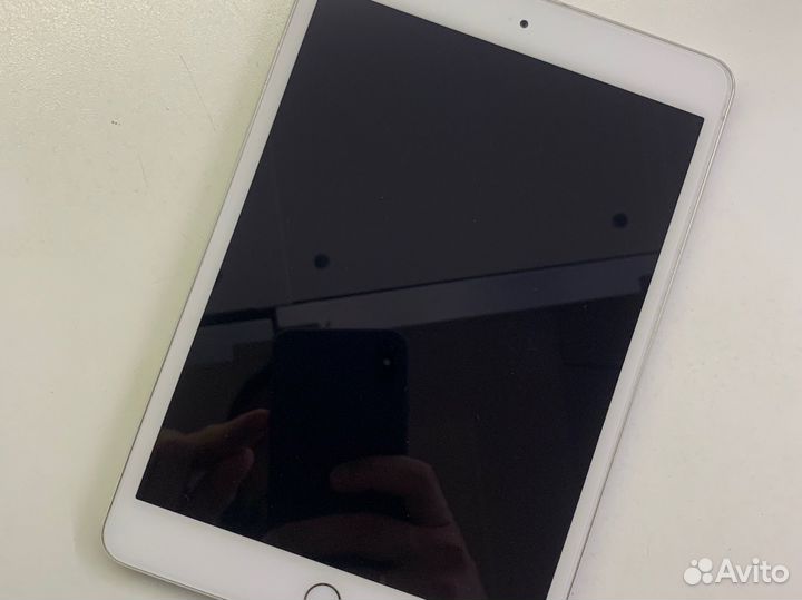 iPad mini 3 wifi 16gb без SIM