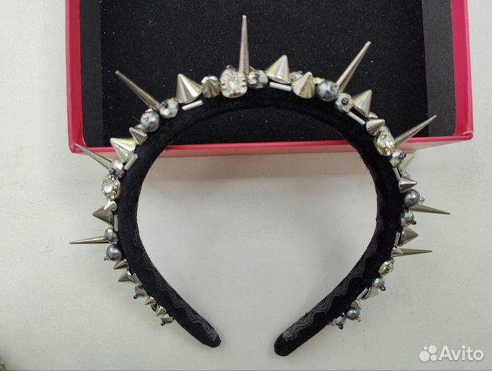 Ободок бренда 