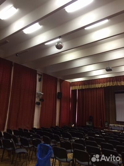 Установка проектора, экрана, скс