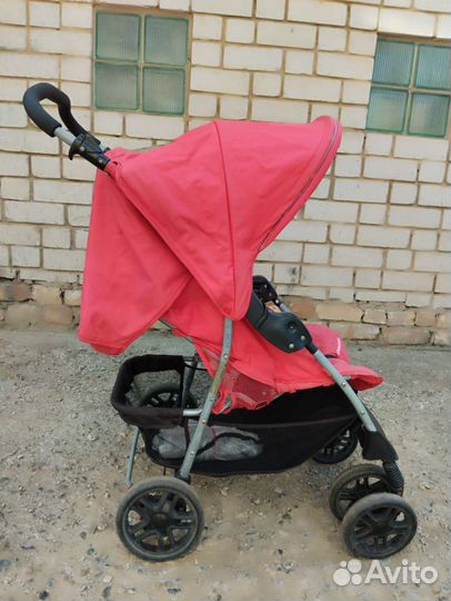 Прогулочная коляска