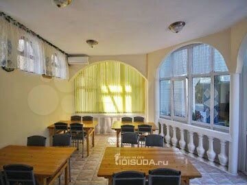 Гостиница, 800 м²