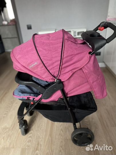 Прогулочная коляска