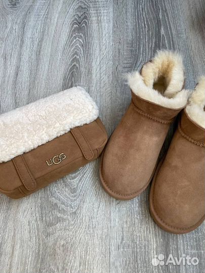 Сумка женская с мехом Ugg