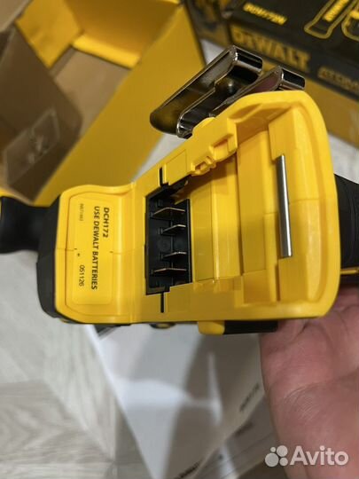 Перфоратор Dewalt DCH172