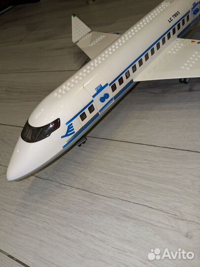 Lego 7893 (Passenger Plane)