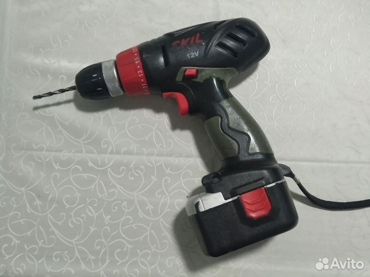 Аккумуляторная дрель шуруповерт