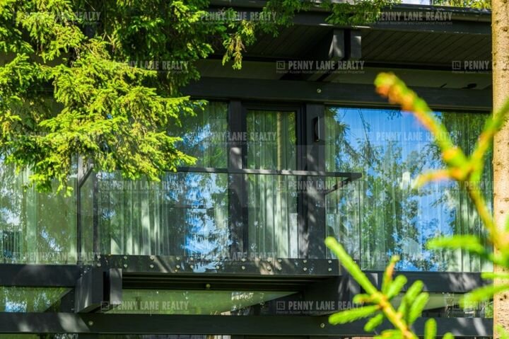 Коттедж 233 м² на участке 15,3 сот.