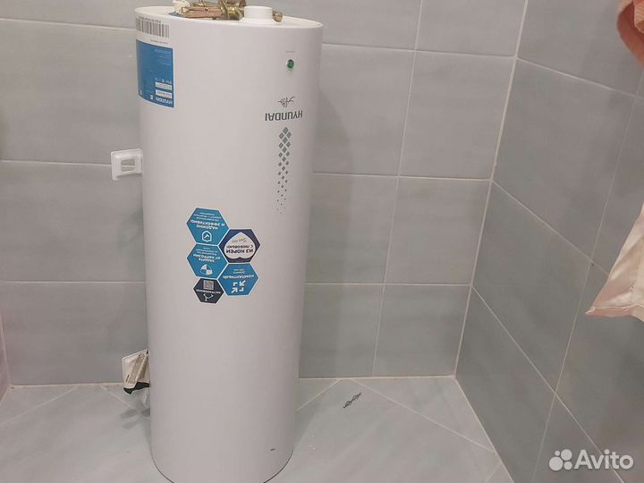 Бойлер водонагреватель Hyundai