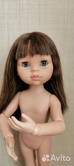 Голова Николет Paola Reina