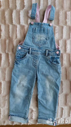 Джинсовый комбинезон для девочки