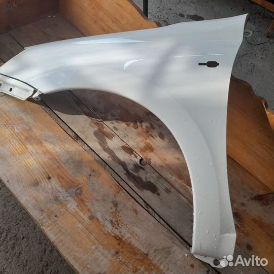 Крыло левое Гранта фл