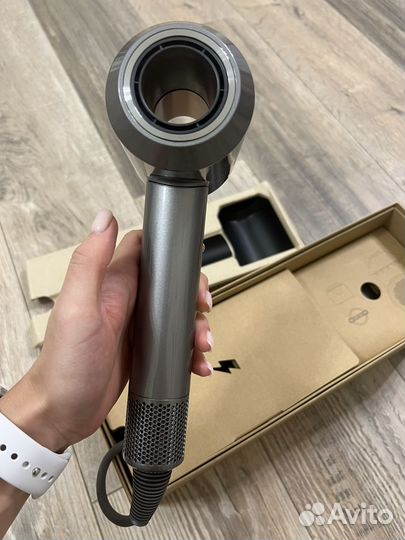 Модель Dyson Supersonic HD007