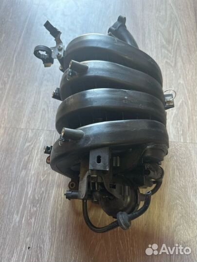 Коллектор впускной Opel Astra H Z18XER 2007