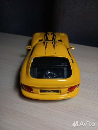 Viper GTS Coupe машина моделька