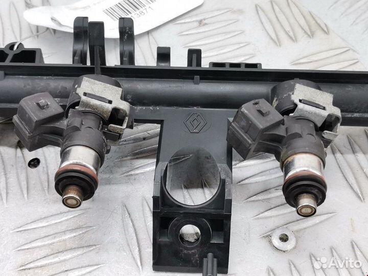 Форсунка Renault Clio 2 2-й рест. 2006 7701061008