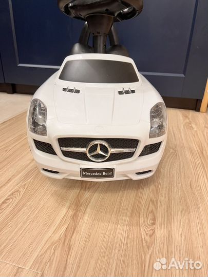 Машинка-каталка толокар Mercedes