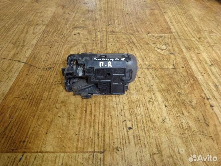 Ручка двери передней внутренняя правая Nissan Sun