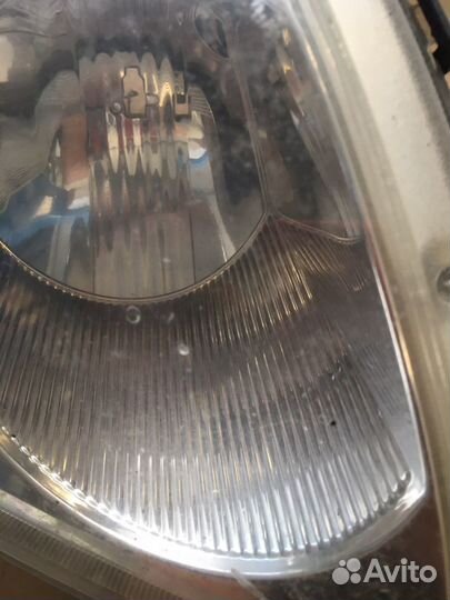 Фара передняя правая Toyota Avensis (1650)