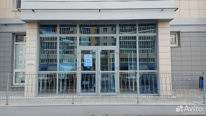 Автокормушка Boyu средняя ж/к дисплей и таймер