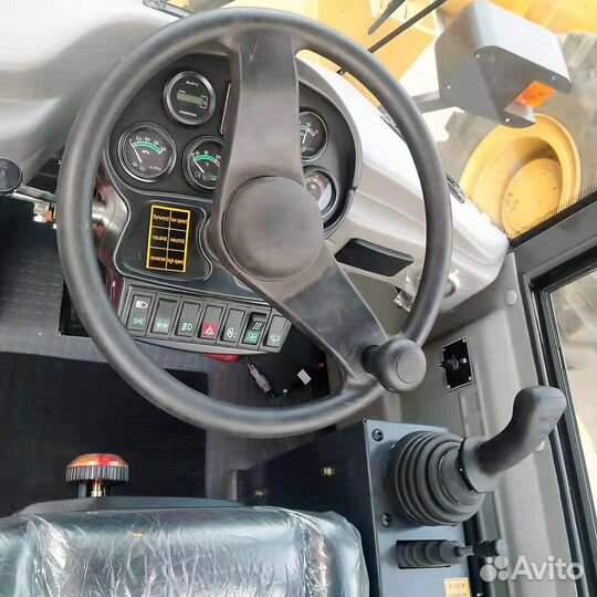 Фронтальный погрузчик Megamax GL 280, 2023