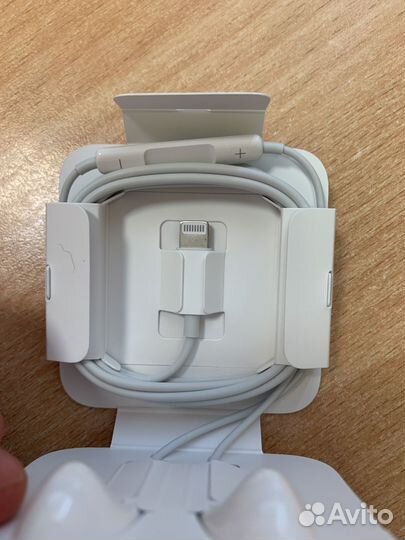 Наушники earpods