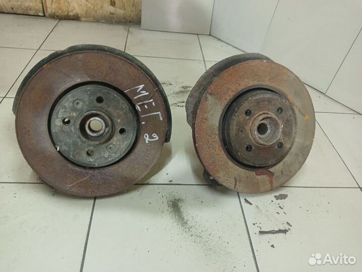 Кулак поворотный передний правый Renault Megane 2