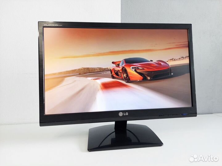 Монитор LG 22 дюйма/ Full-HD