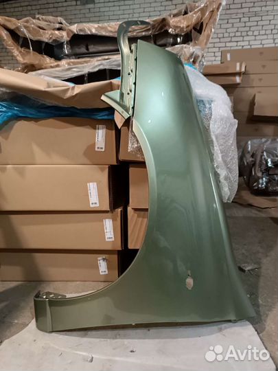 Крыло калина левое цвет светло зелёный 322