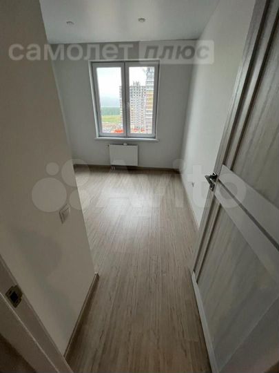 2-к. квартира, 56 м², 9/16 эт.