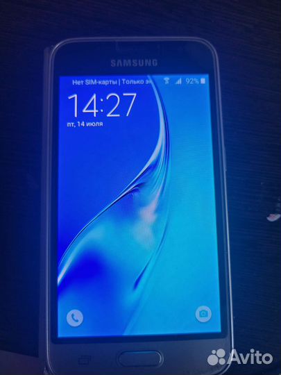 Телефон Samsung j1 2016