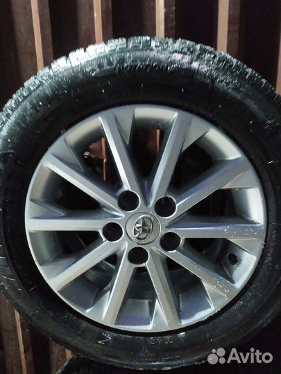 Колеса Тойота Камри Tigar Winter 1 215/60 r16