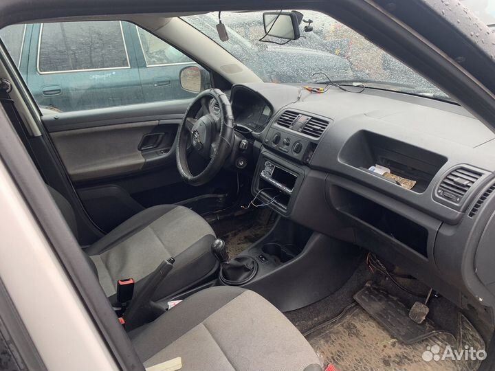 В разборе Skoda Fabia 2 2013 1.2 CGP