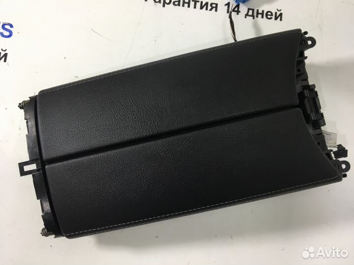 Подлокотник Mercedes w205 арт 00678