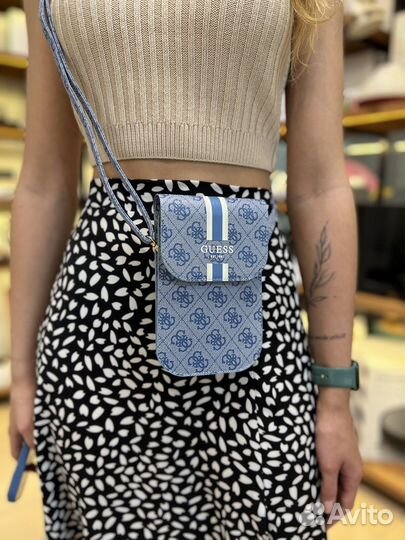 Сумки Guess для смартфонов/iPhone