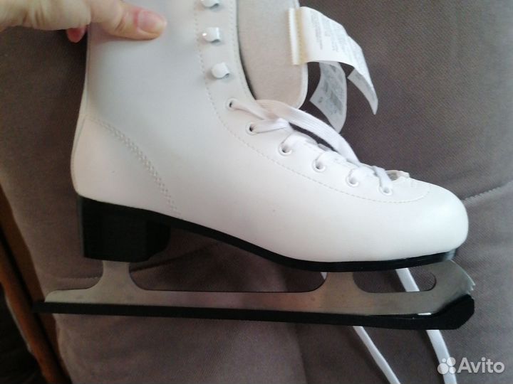 Коньки фигурные