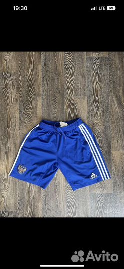 Ветровка и шорты adidas