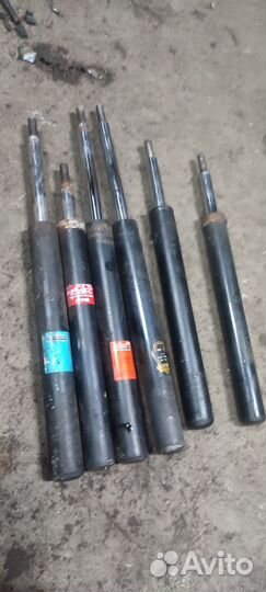 Амортизатор передний Audi 80