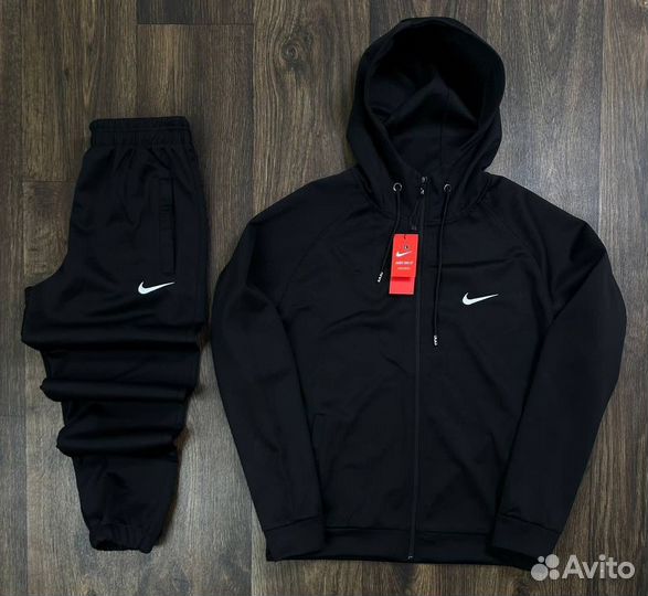 Спортивный костюм nike утепленный