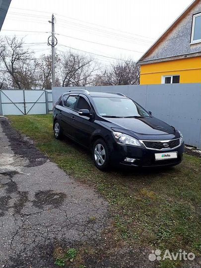 Kia Ceed 1.6 МТ, 2010, битый, 148 000 км