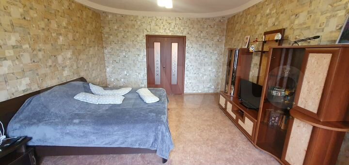 2-к. квартира, 61 м², 5/9 эт.