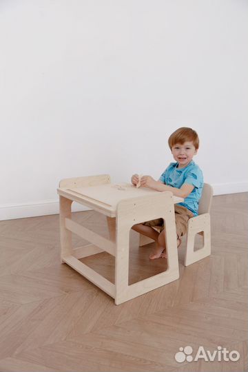 Детский стол и стульчик растущий