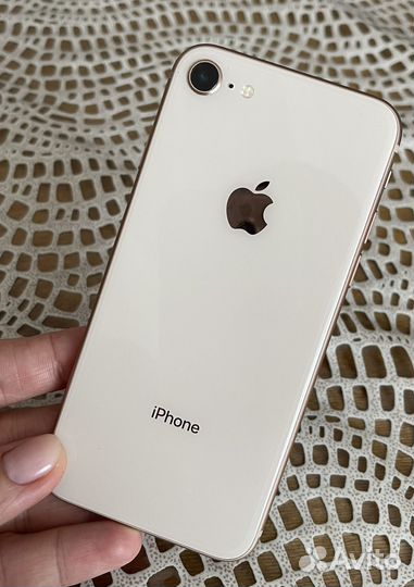 iPhone 8, 64 ГБ